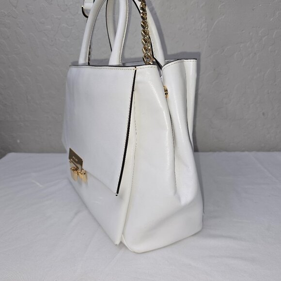 Michael Kors KARLIE White Leather Top Handle / Gold Chain Link Shoulder Bag - Picture 3 of 15